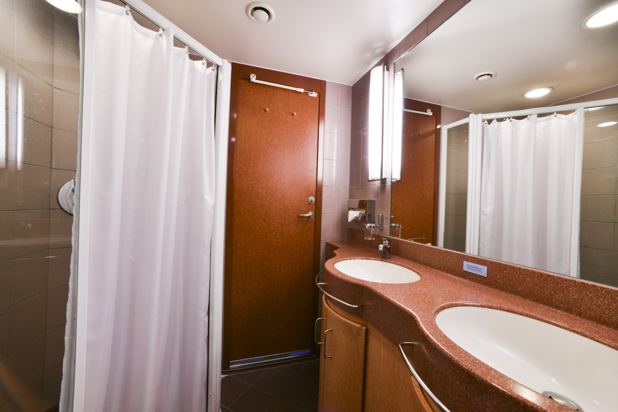 Celestyal Olympia Accommodation Grand Suite SG 2 10.jpg